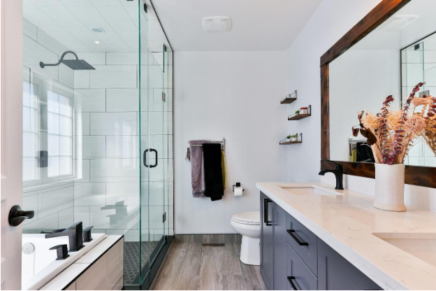 Smart Bathroom Remodeling Tips to Transform Your Space