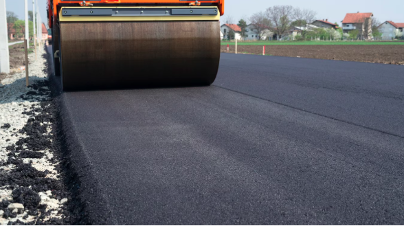 Solid Foundations: Factors to Consider for Professional Asphalt Paving Services